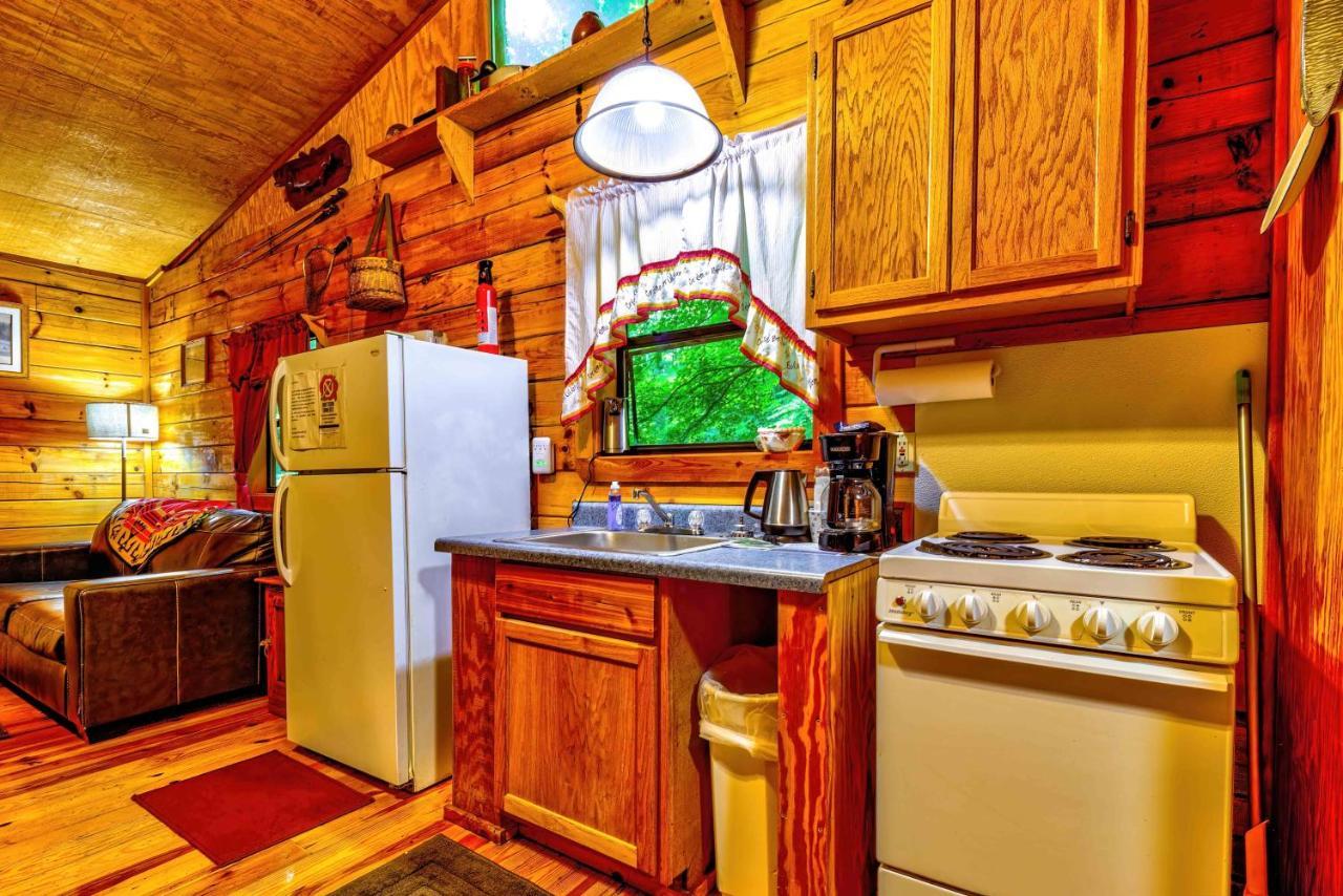 Panther Creek Cabins Cherokee Exteriör bild