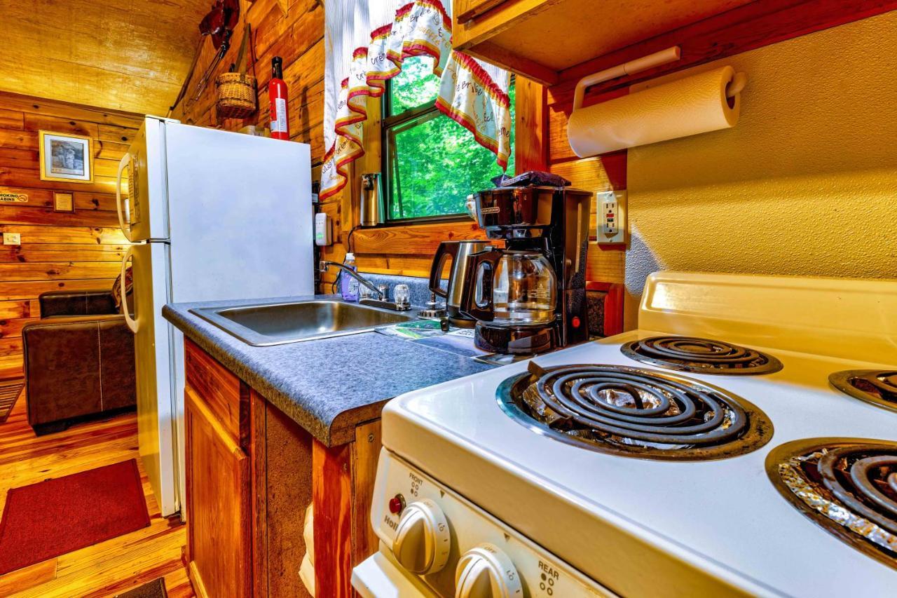 Panther Creek Cabins Cherokee Exteriör bild
